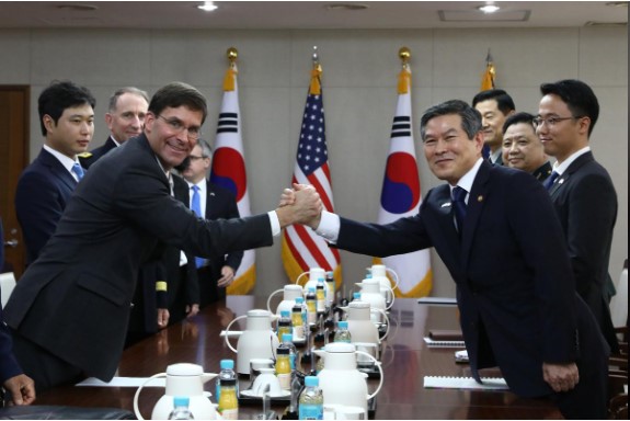 U.S. defense secretary visits South Korea