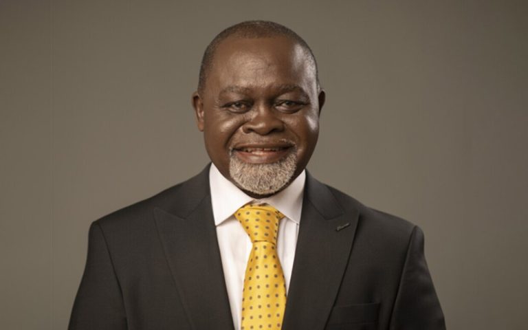 MEET AZUMAH NELSON, RENOWNED GHANAIAN FORMER BOXER MEET AZUMAH NELSON, RENOWNED GHANAIAN FORMER BOXER