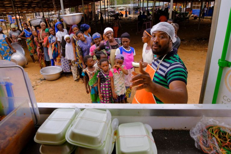 Elijah Addo : Ghana chef serves free stew as more struggle to afford food