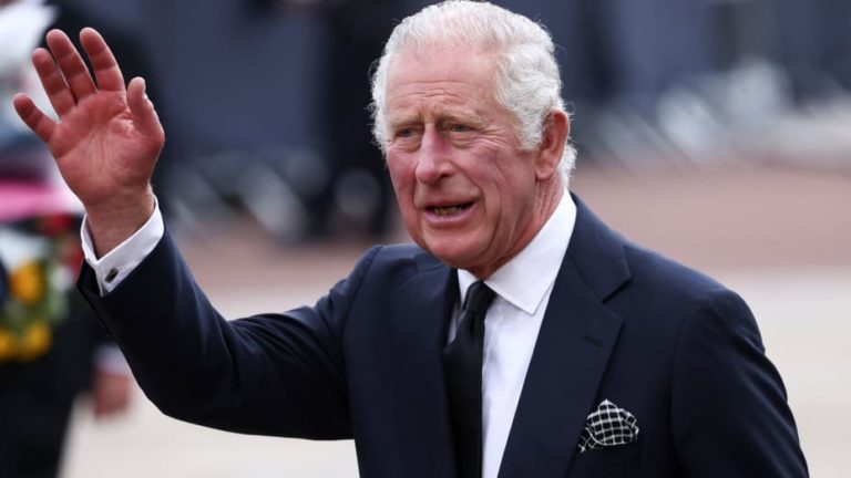 Britain: King Charles III pledges service to the people