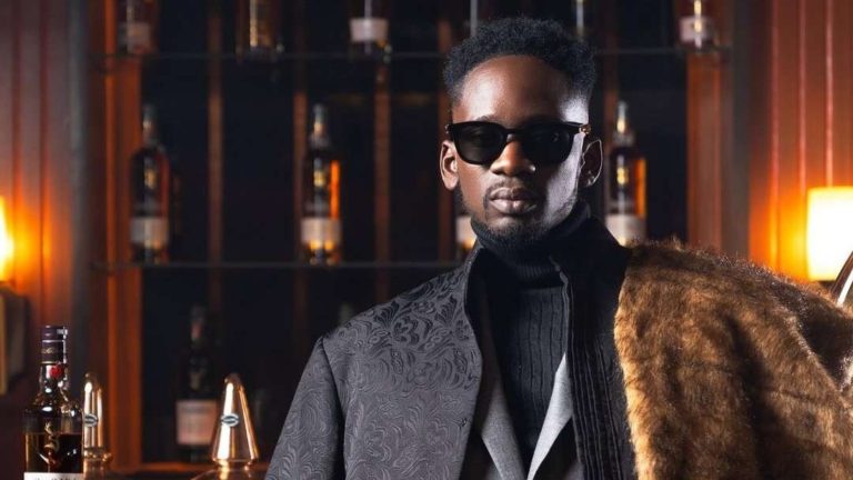Nigerian musician Mr. Eazi provides scholarships for 1000 CKT-UTAS students in Navrongo