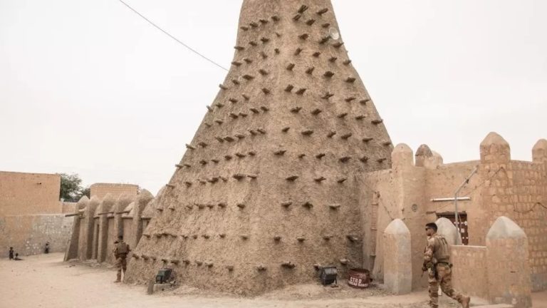 Timbuktu siege Two killed in Mali mortar attack