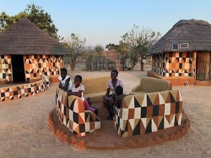 African Traditional Architecture – Huts designed by Women from Matobo, Zimbabwe