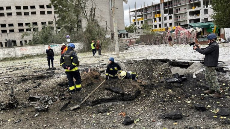 16 killed after ‘massive’ Russian strikes hit cities across Ukraine 16 killed after ‘massive’ Russian strikes hit cities across Ukraine