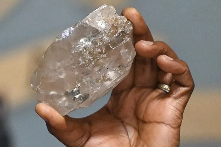 World’s second-largest diamond found in Botswana World’s second-largest diamond found in Botswana